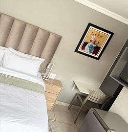 12@Jasmyn Accomodations